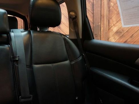 Used 2018 Nissan Pathfinder Platinum AWD/4WD image 61