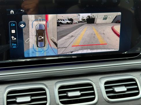 New 2026 Mercedes-Benz GLS 450 4MATIC image 20
