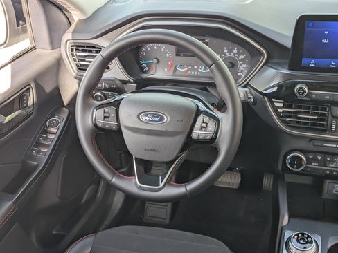 Used 2022 Ford Escape SEL w/ SEL Stealth AWD Package image 13