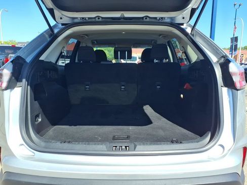 Used 2019 Ford Edge SE AWD/4WD image 9