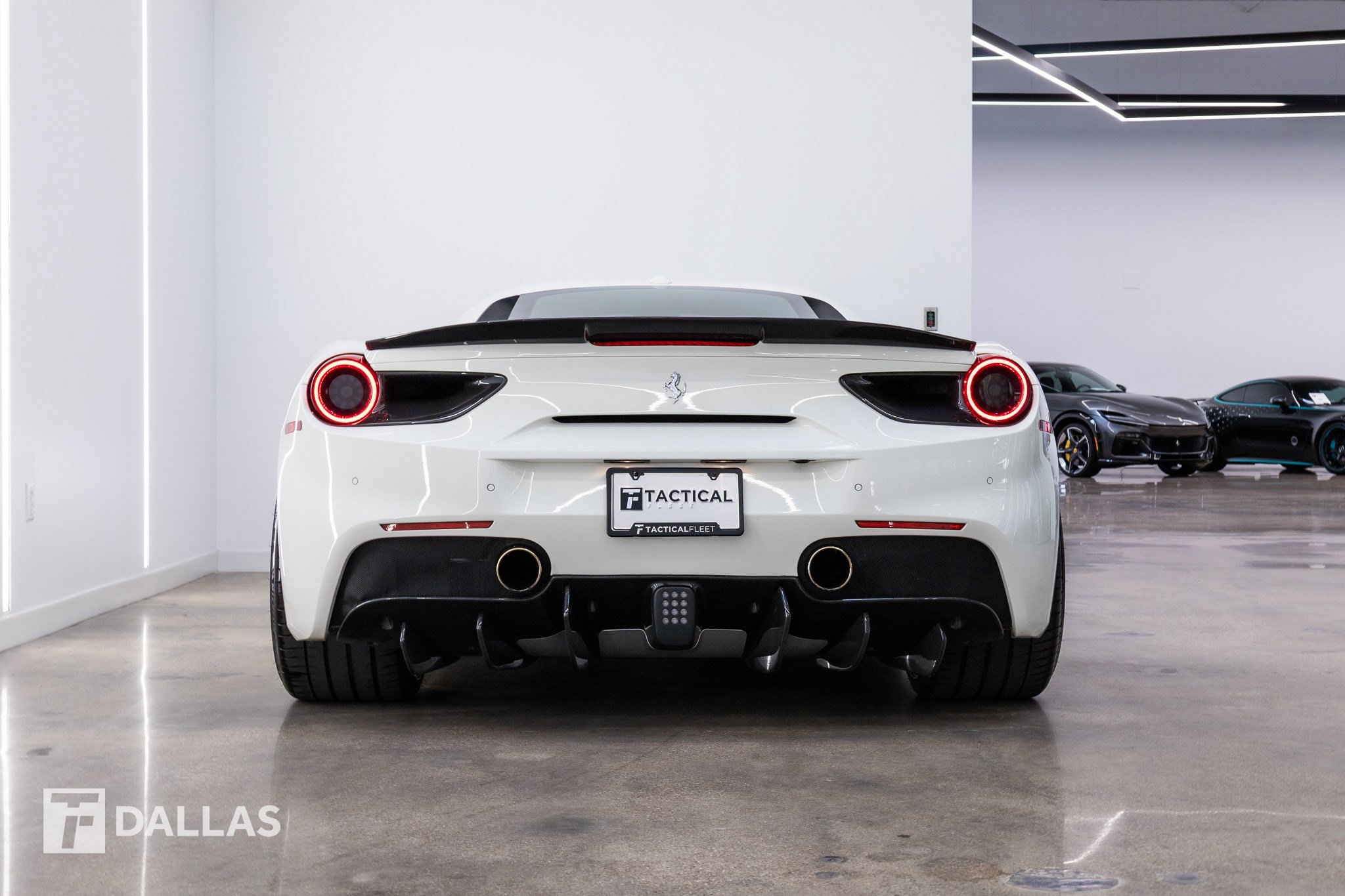 Used 2017 Ferrari 488 GTB RWD image 14
