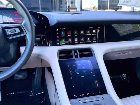 Used 2023 Porsche Taycan image 6