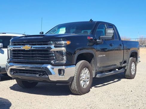 Used 2026 Chevrolet Silverado 2500 LT w/ Convenience Package image 3