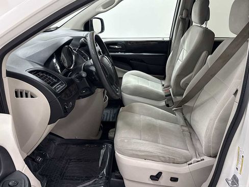 Used 2011 Dodge Grand Caravan Mainstreet w/ PWR Convenience Group image 13