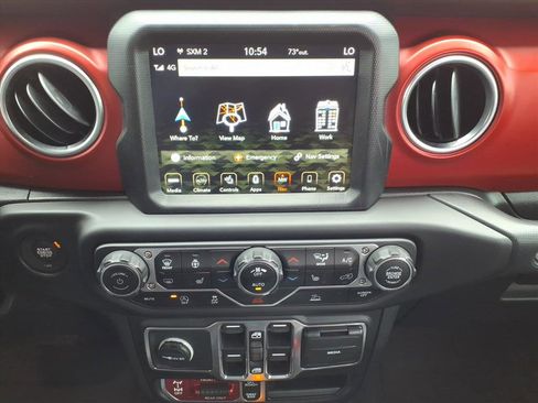 Used 2023 Jeep Gladiator Rubicon w/ Cold Weather Group image 23