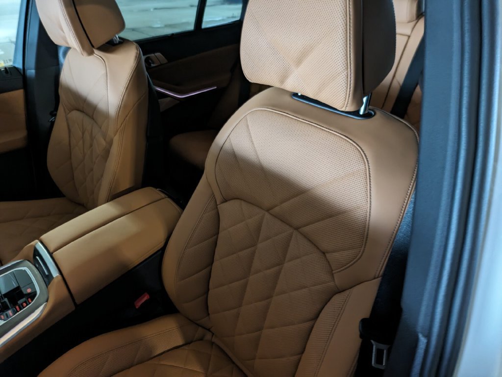 New 2026 BMW X5 M60i w/ Executive Package AWD/4WD image 13