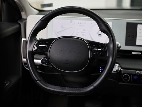 Used 2024 Hyundai Ioniq 5 SEL RWD image 25