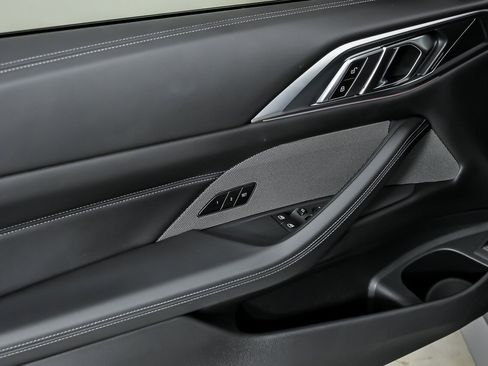 Used 2021 BMW M4 Competition w/ M Carbon Exterior Package RWD image 18