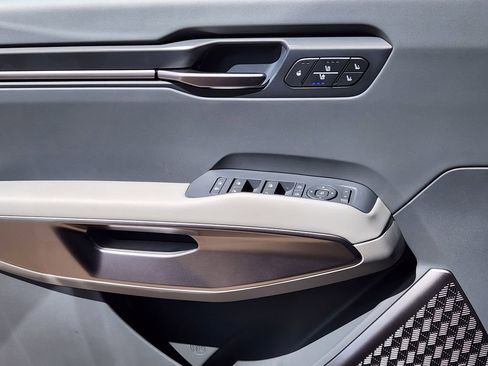 New 2026 Kia EV9 Wind AWD/4WD image 6