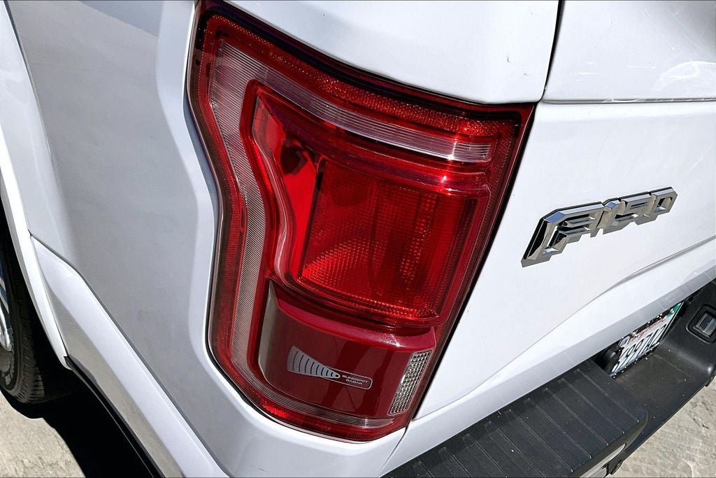 Used 2016 Ford F150 Lariat w/ Equipment Group 501A Mid RWD image 29