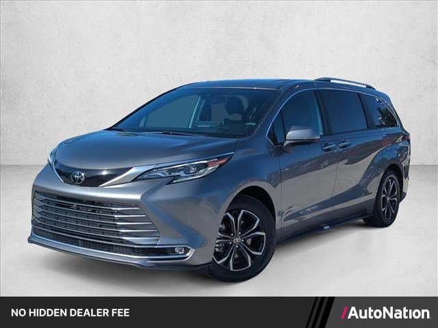 Used 2026 Toyota Sienna Platinum AWD/4WD image 1