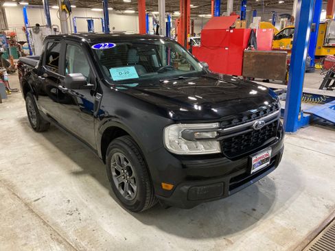 Used 2022 Ford Maverick XLT w/ Equipment Group 300A Standard image 3