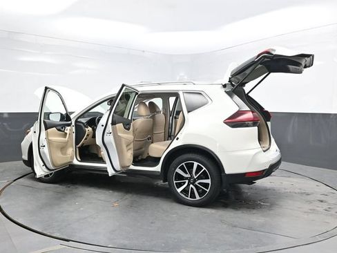 Used 2020 Nissan Rogue SL w/ Premium Package AWD/4WD image 44