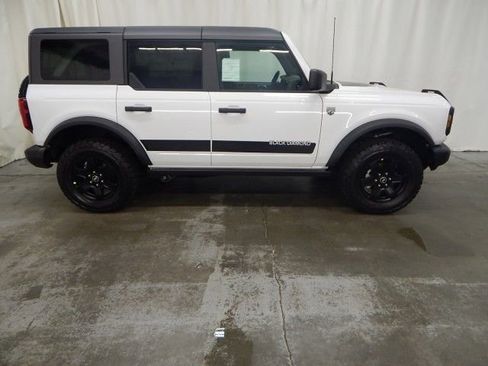 New 2025 Ford Bronco Big Bend w/ Black Diamond Package image 2