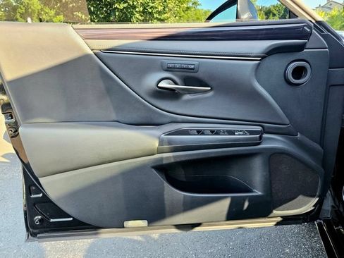 Used 2021 Lexus ES 250 w/ Premium Package AWD/4WD image 19