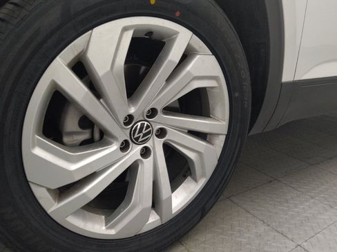 Used 2023 Volkswagen Atlas SE FWD image 31