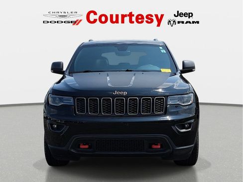 Used 2018 Jeep Grand Cherokee Trailhawk w/ Trailhawk Luxury Group AWD/4WD image 9