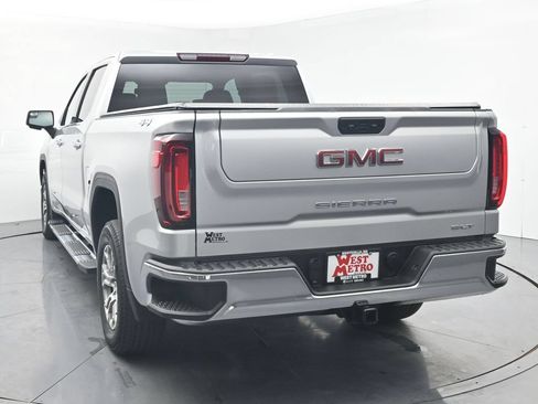 Used 2022 GMC Sierra 1500 SLT AWD/4WD image 25