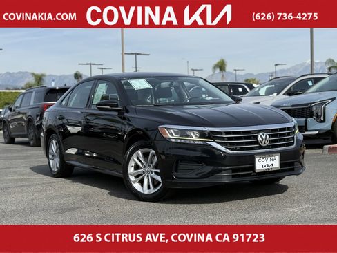 Used 2020 Volkswagen Passat 2.0T S image 1