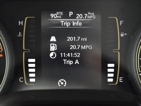 Used 2021 Jeep Cherokee Latitude Plus w/ Sun & Sound Group AWD/4WD image 7