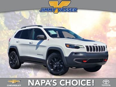 Used 2019 Jeep Cherokee Trailhawk w/ Comfort/Convenience Group