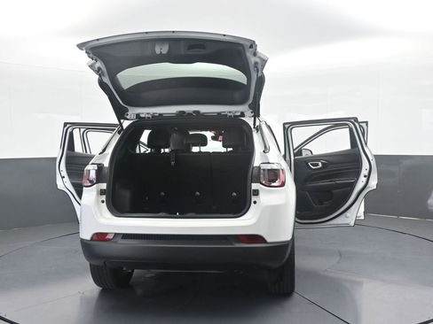 Used 2023 Jeep Compass Altitude image 73