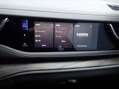 Used 2022 Jeep Grand Cherokee Limited 4xe w/ Luxury Tech Group II image 24