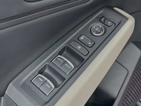 Certified 2023 Honda Accord EX image 17