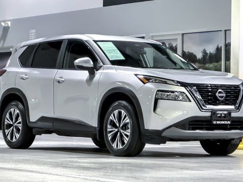 Used 2023 Nissan Rogue SV FWD image 7