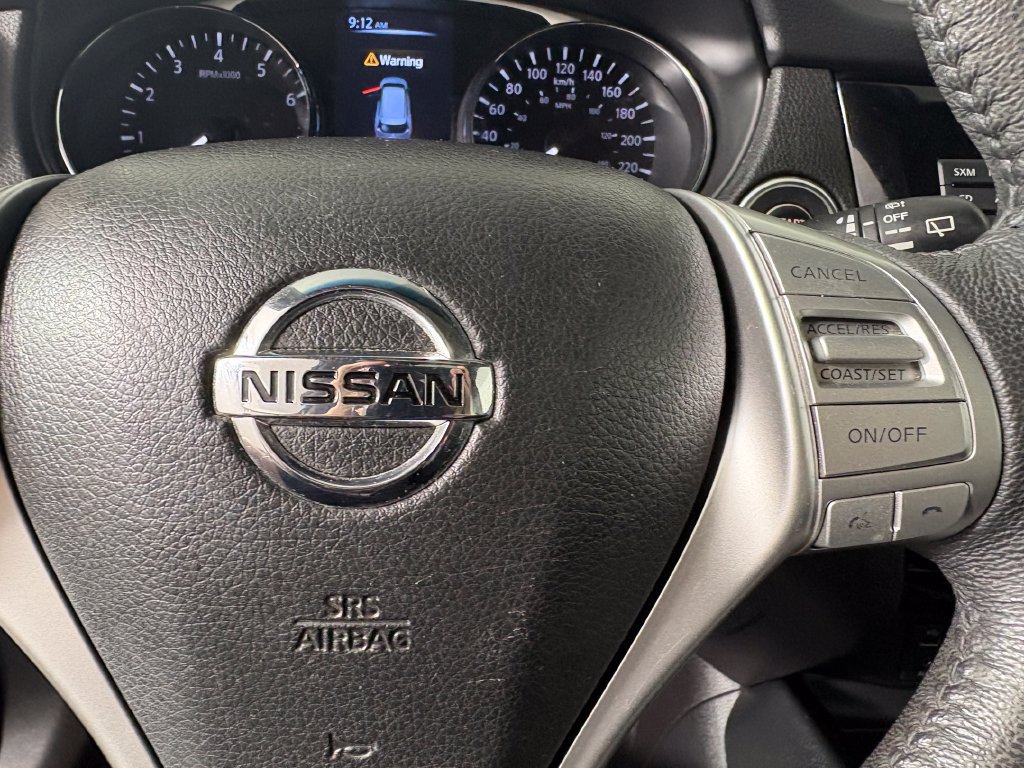 Used 2016 Nissan Rogue SL AWD/4WD image 22