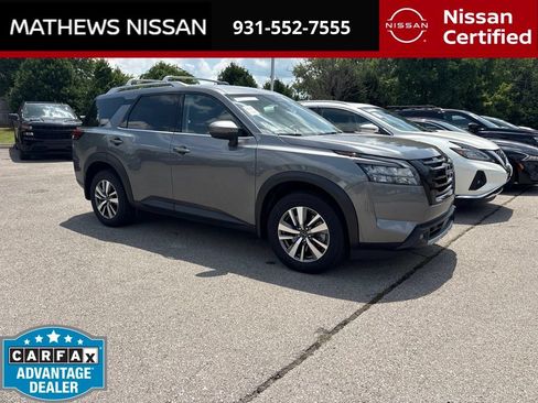 Certified 2025 Nissan Pathfinder SL w/ Black Appearance Package AWD/4WD image 1
