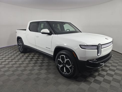 Used 2024 Rivian R1T Adventure Dual AWD/4WD image 7