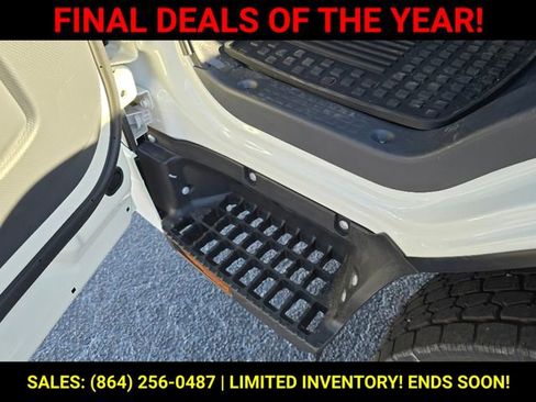 New 2025 Chevrolet Low Cab Forward image 21