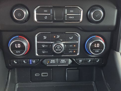 Used 2023 Chevrolet Tahoe Premier w/ Texas Edition RWD image 19