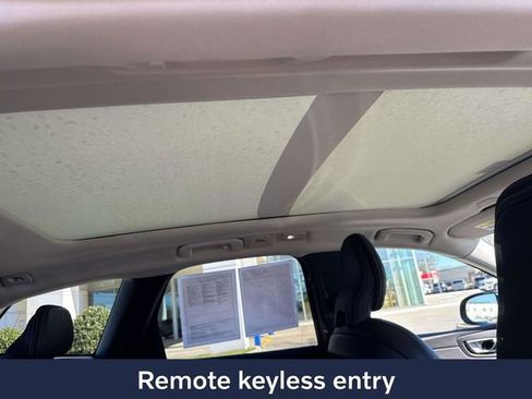 Used 2023 Volvo XC60 B5 Ultimate w/ Climate Package image 14