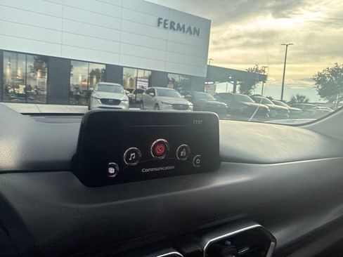 Used 2019 MAZDA CX-5 Touring FWD image 2