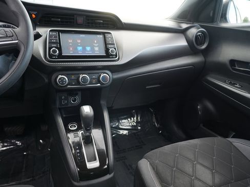 Used 2020 Nissan Kicks S FWD image 21