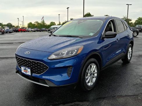 Certified 2022 Ford Escape SE AWD/4WD image 3