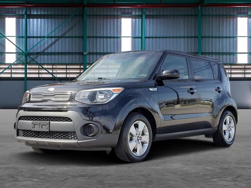 Used 2017 Kia Soul w/ Convenience Package FWD image 1