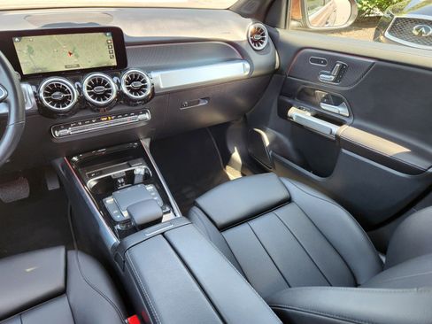 Used 2022 Mercedes-Benz GLB 250 4MATIC image 14