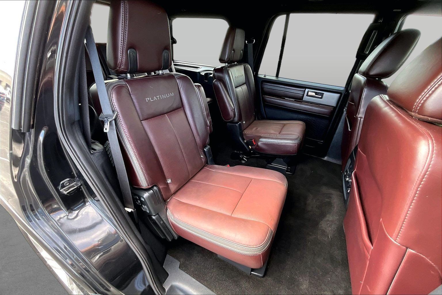 Used 2015 Ford Expedition Platinum AWD/4WD image 26