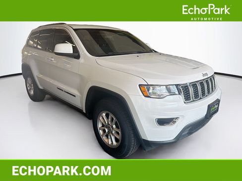 Used 2019 Jeep Grand Cherokee Laredo AWD/4WD image 1
