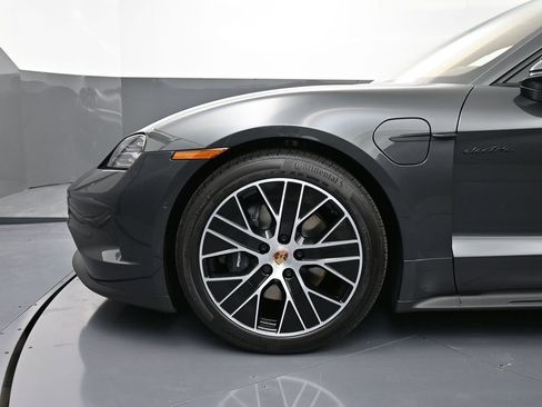 New 2026 Porsche Taycan image 12