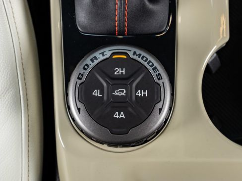 Used 2026 Ford Bronco Heritage Edition AWD/4WD image 17