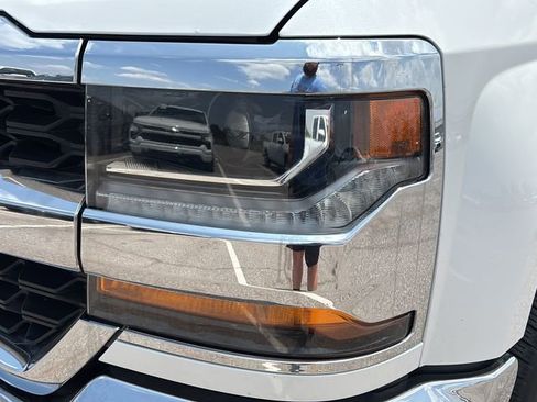 Used 2018 Chevrolet Silverado 1500 LT w/ Texas Edition AWD/4WD image 25