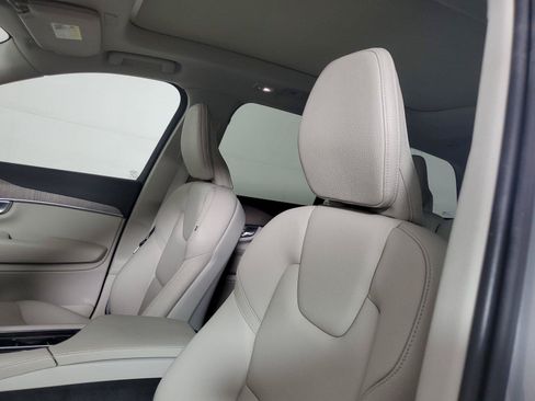 Used 2024 Volvo XC90 B6 Plus w/ Protection Package Premier AWD/4WD image 23