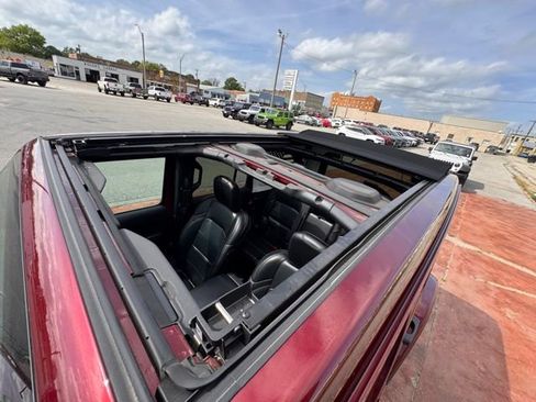 Used 2021 Jeep Wrangler Unlimited Sahara image 15