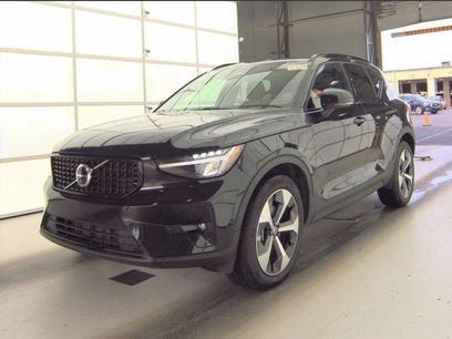 Certified 2025 Volvo XC40 B5 Plus