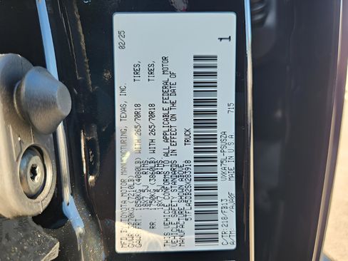 New 2025 Toyota Tundra SR image 12