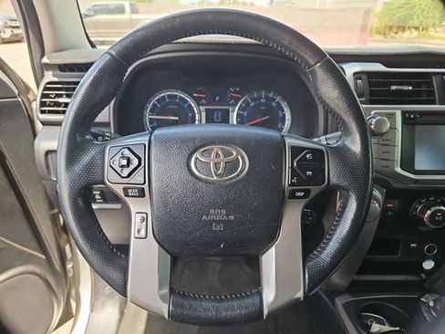 Used 2019 Toyota 4Runner SR5 AWD/4WD image 12